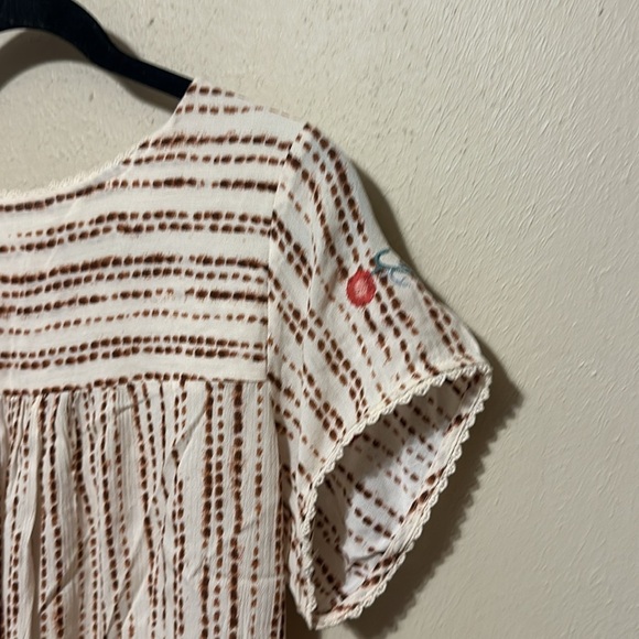 Savanna Jane floral peasant‎ embroidered blouse Size Medium short sleeve flowy - Picture 6 of 7